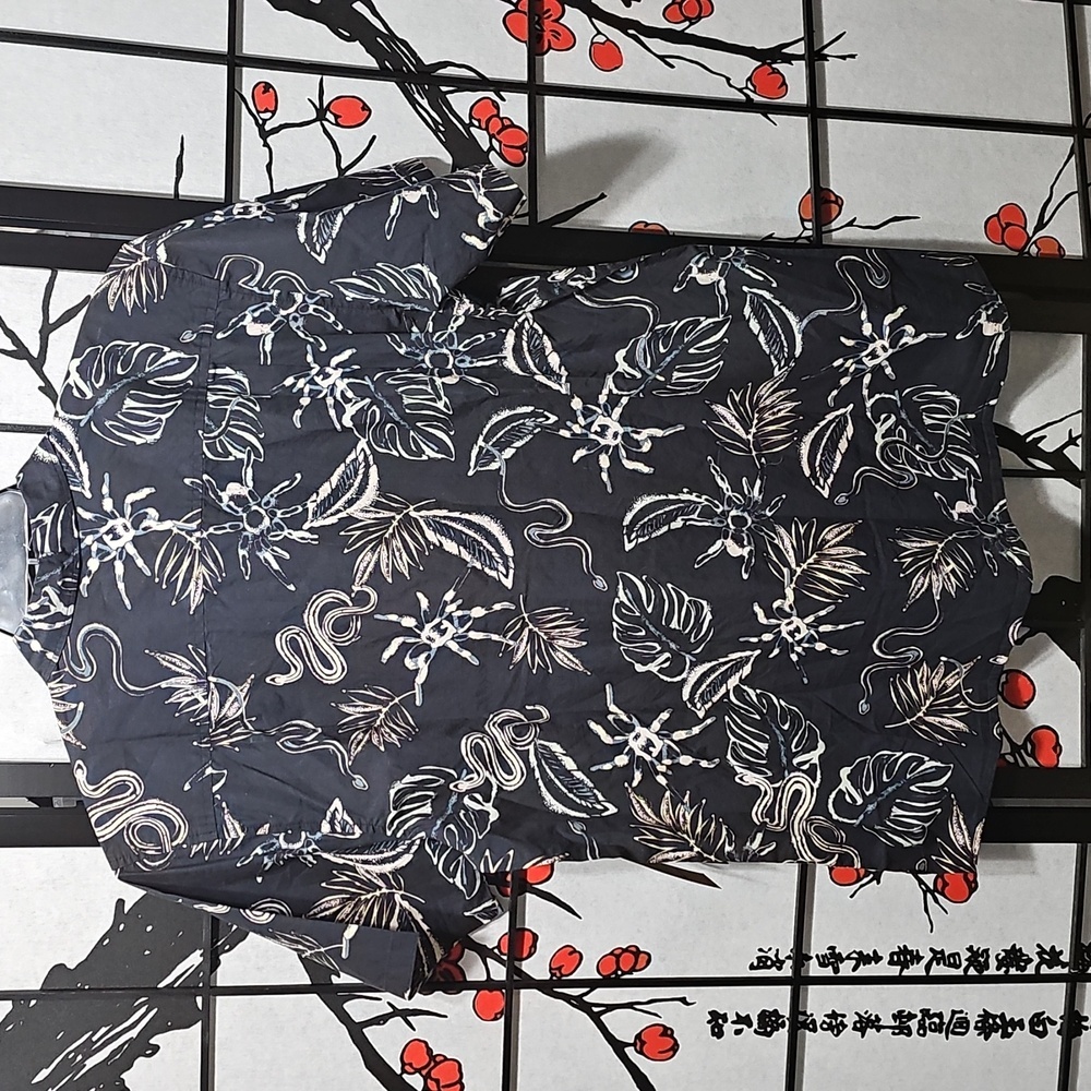 Roark Tropakill Navy Floral Short Sleeve‎ Shirt Large New - Picture 7 of 7